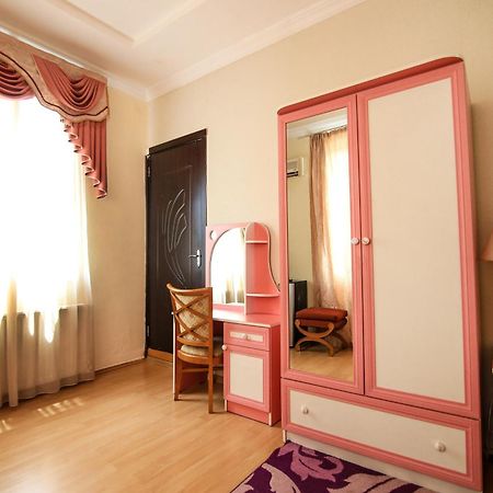Georgian Palace ティビリシ エクステリア 写真